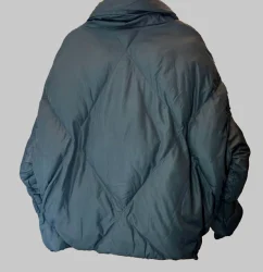 100